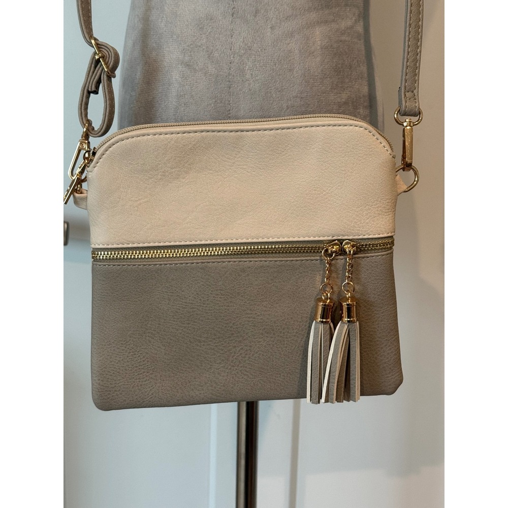 Jen & Co Two Tone Vegan Leather Crossbody Bag Cream Taupe Tassel Gold Hardware